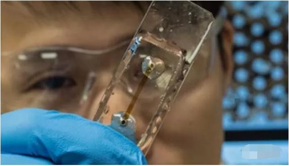 能夠探究石油行業(yè)“膽固醇”的微流控裝置 能夠探究石油行業(yè)“膽固醇”的微流控裝置