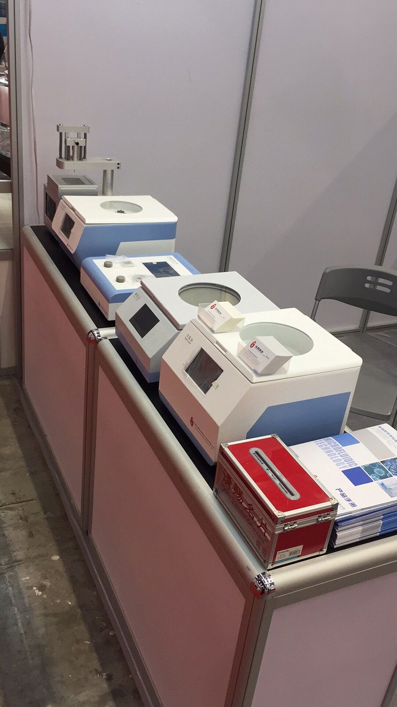 汶顥自產儀器勻膠機、烘膠臺、離心進樣儀等